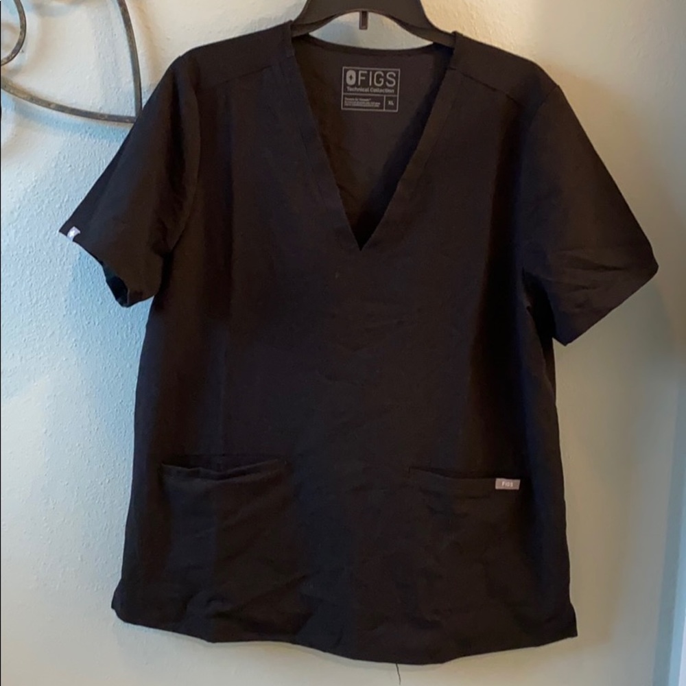 Women’s scrub top